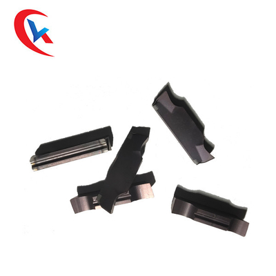 درج های کاربید تنگستن شیاردار CNC درج های شیاردار کاربید با روکش HRA 93 MGGN400-Q-7