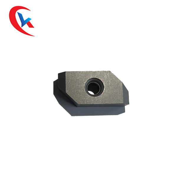 درج ابزار برش کاربید تنگستن CNC فولادی سیاه رنگ